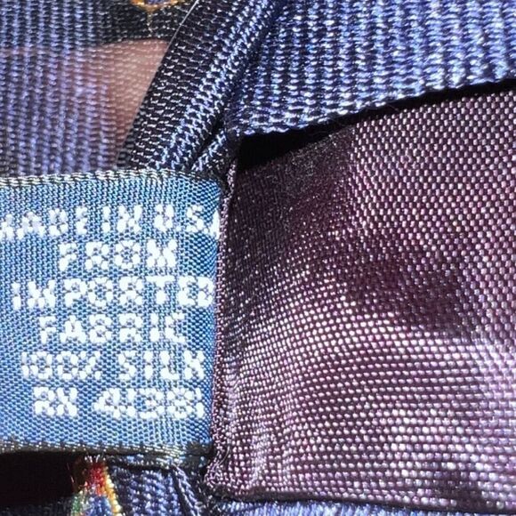 Vintage Polo by Ralph Lauren Blue Yellow Crest Tie 100% Silk Hand Made - Picture 4 of 5